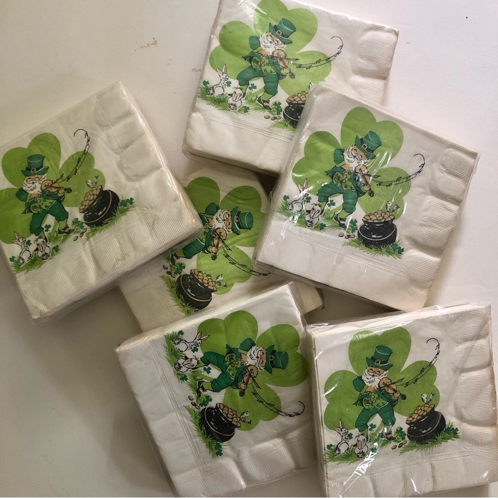 Vintage Leprechaun Shamrock Napkins St Patricks